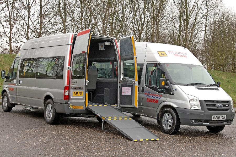  Ford Transit 2006 года  (фото 9 из 153)